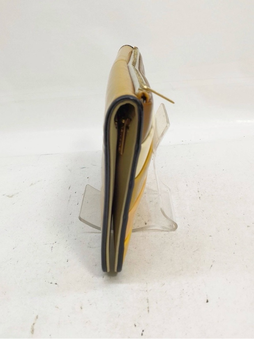 CHANEL VINTAGE  PATENT LEATHER CLITCH - Picture 3 of 16